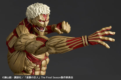 Revoltech Amazing Yamaguchi: Attack on Titan - Armored Titan