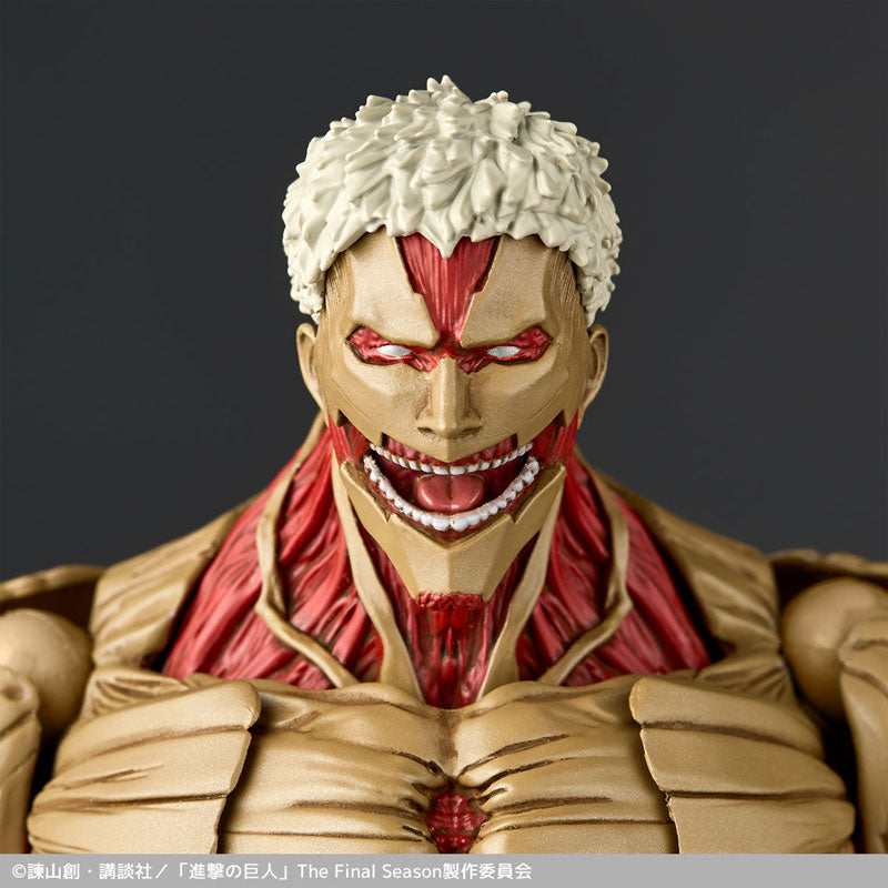 Revoltech Amazing Yamaguchi: Attack on Titan - Armored Titan